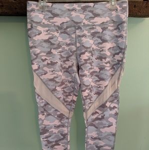 Fabletics Brogan Mesh Capri